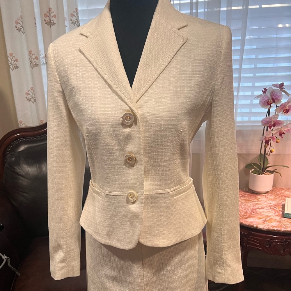 Ann Taylor Ivory Textured Blazer